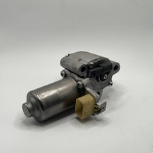 BMW Verteilergetriebemotoren 27107546671 – Vorderseite