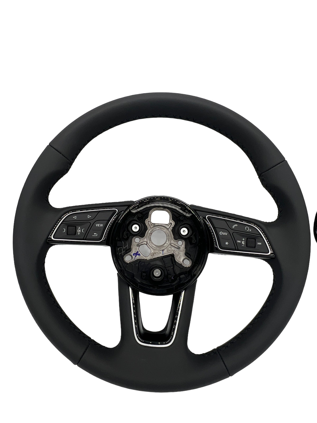 Audi Q2 Multifunktionssportlenkrad Leder Tiptronic 81A419091R INU – B-Ware – Ansicht 2