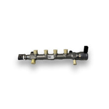 Audi Kraftstoffverteiler 05L130089 OEM Neuware