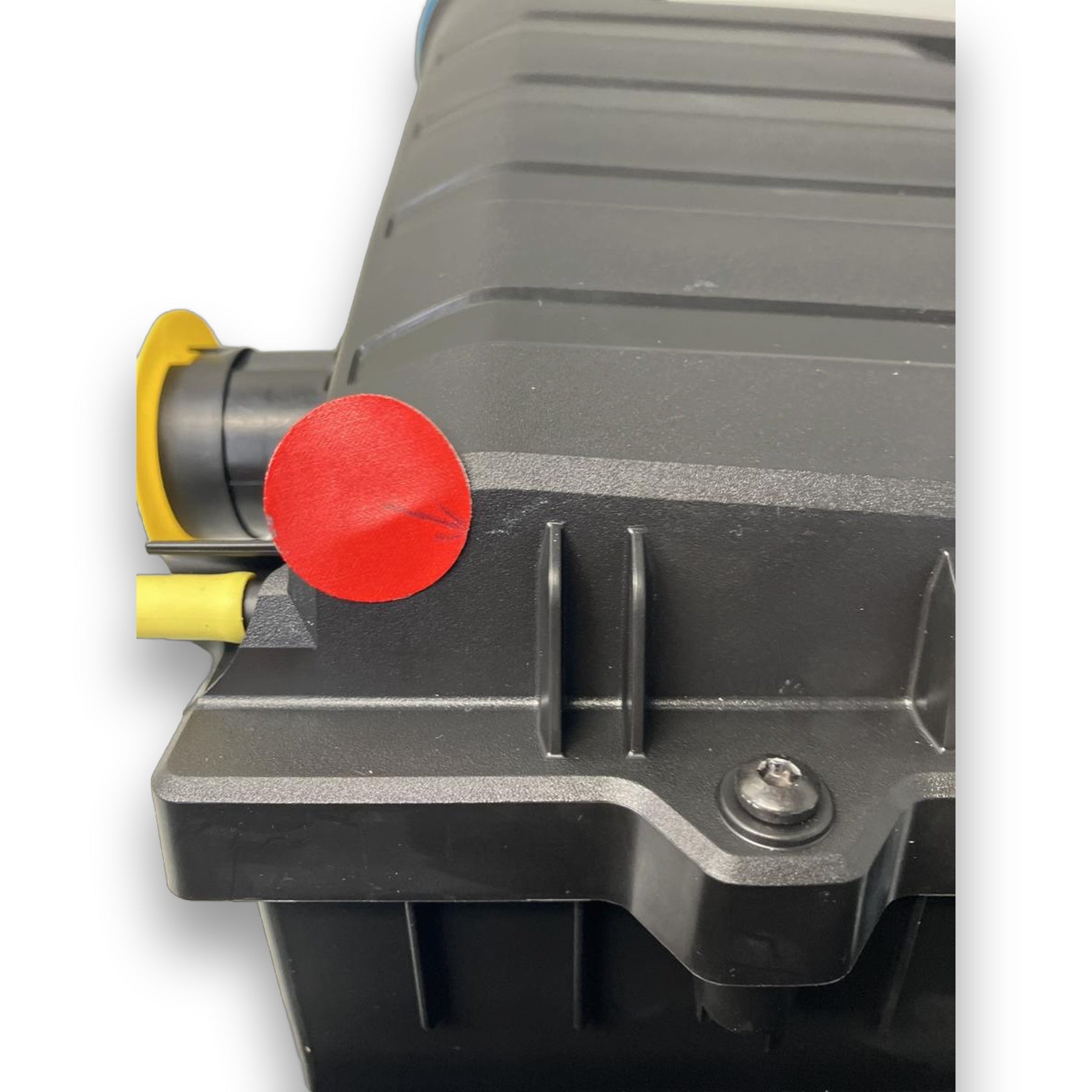 Audi Luftfiltergehäuse 5WA129607A mit optischen Mängeln