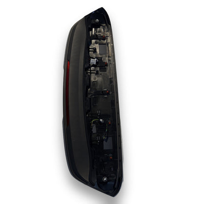 Audi Heckdachspoiler 8Y4827933A Verpackung
